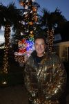Aalsmeer 18 december 2020
Gerard Joling zijn huis is helemaal versierd met kerstlichtjes en bomen