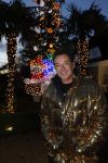 Aalsmeer 18 december 2020
Gerard Joling zijn huis is helemaal versierd met kerstlichtjes en bomen
