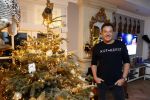 Aalsmeer 18 december 2020
Gerard Joling zijn huis is helemaal versierd met kerstlichtjes en bomen