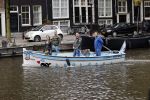 Amsterdam 8 september 2020
Schoonmaken van de grachten in Amsterdam met speciale boot gemaakt van plastic uit de grachten.