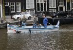 Amsterdam 8 september 2020
Schoonmaken van de grachten in Amsterdam met speciale boot gemaakt van plastic uit de grachten.