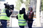 Amsterdam 18 november 2020
Opnames met ilse Warringa op het Rembrandtplein. Menno Kohler doet produktie . Zijn vrouw en zoontje komen even kijken .