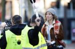Amsterdam 18 november 2020
Opnames met ilse Warringa op het Rembrandtplein. Menno Kohler doet produktie . Zijn vrouw en zoontje komen even kijken .
