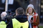 Amsterdam 18 november 2020
Opnames met ilse Warringa op het Rembrandtplein. Menno Kohler doet produktie . Zijn vrouw en zoontje komen even kijken .