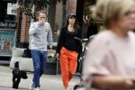 Amsterdam 22 juli 2020
Iris Hond met een kennis en haar hond in Amsterdam zuid.