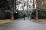 Lage Vuursche 3 december 2020
Het graf van Prins Friso op de begraafplaats in Lage Vuursche naatt kasteel Drakesteyn waar Prinses Beatrix woont