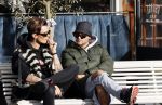 Amsterdam 23 november 2020
Koen Kardashian met een kennis op een bankje in de zon