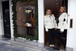 Amsterdam 24 november 2020
Lieke v Lexmond en Jetteke v Lexmond openen hun winkel