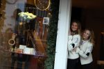 Amsterdam 24 november 2020
Lieke v Lexmond en Jetteke v Lexmond  openen hun winkel