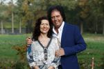 Holten 9 november 2020
Rene Le Blanc tekent een kontrakt bij Edwin en Coen v Hoevelaak. Hij kwam samen met zijn vriendin.