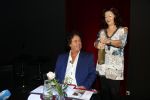 Holten 9 november 2020
Rene Le Blanc tekent een kontrakt bij Edwin en Coen v Hoevelaak. Hij kwam samen met zijn vriendin.