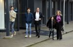 Vinkeveen 12 december 2020
Robert leroy vertrekt bij the Harbour Club in Vinkeveen met zijn vriendin Jaimie de Boer en zijn kinderen.