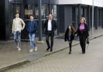 Vinkeveen 12 december 2020
Robert leroy vertrekt bij the Harbour Club in Vinkeveen met zijn vriendin Jaimie de Boer en zijn kinderen.