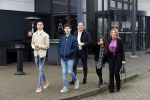 Vinkeveen 12 december 2020
Robert leroy vertrekt bij the Harbour Club in Vinkeveen met zijn vriendin Jaimie de Boer en zijn kinderen.