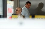 Den Haag Schiphol en Hilversum
Frank Jansen en zijn partneer Rogier Smit rijden van hun huis in Den Haag naar RTL in Hilversum waar ze een gesprek hebben met Peter v d Vorst van RTL