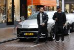 Amsterdam 21 november 2020
Rolf Sanchez met een kennis en een Lamborghini Urus op de pc hooftstraat