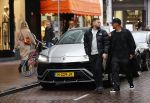 Amsterdam 21 november 2020
Rolf Sanchez met een kennis en een Lamborghini Urus op de pc hooftstraat