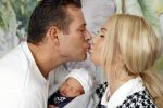 Schevebingen 20 november 2020
Samantha de Jong met haar vriend Gerrit en hun baby Djamino in hun huis .