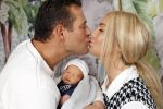 Schevebingen 20 november 2020
Samantha de Jong met haar vriend Gerrit en hun baby Djamino in hun huis .