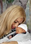 Scheveningen 20 november 2020
Samantha de Jong met haar vriend Gerrit en hun baby Djamino in hun huis .  dochter Gerrit
