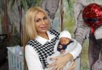Scheveningen 20 november 2020
Samantha de Jong met haar vriend Gerrit en hun baby Djamino in hun huis .  dochter Gerrit