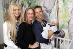 Scheveningen 20 november 2020
Samantha de Jong met haar vriend Gerrit en hun baby Djamino in hun huis .  dochter Gerrit