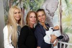 Scheveningen 20 november 2020
Samantha de Jong met haar vriend Gerrit en hun baby Djamino in hun huis .  dochter Gerrit