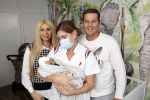 Scheveningen 20 november 2020
Samantha de Jong met haar vriend Gerrit en hun baby Djamino in hun huis .  dochter Gerrit