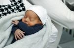 Scheveningen 20 november 2020
Samantha de Jong met haar vriend Gerrit en hun baby Djamino in hun huis .  dochter Gerrit