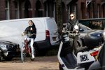Amsterdam 23 november 2020
Suzanne Klemann  met dochter op straat in Amsterdam zuid.