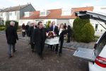 Emmeloord 10 december 2021
Begrafenis Arie Ribbens .Aanwezig zijn vrouw Cea Ribbens zijn dochter met gezin en oa Bonnie St Claire en Jacques Herb met zijn vrouw . De man van Bonnie Anne Jan Jongbloed verzorgt de uitvaart.