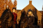 Lunteren 22 november 2021
Presentatie paarden calendar waarvan opbrengst naar het KWF gaat . Bridget Maasland en Samantha Steenwijk krijgen het eerste exemplaar . Ze kopen per paard aanrijden