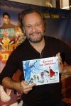Amsterdam 17 november 2021
Presentatie sinterklaasboeken in de bibliotheek van Amsterdam . Airen Mylene presenteert het en de boeken zijn dit jaar geschreven door Waylon Carlo Boszhard en Marieke Elsinga