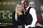 Amsterdam 23 november 2021
Premiere House of Gucci in pathe arena. Carlos Lens met partner