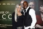 Amsterdam 23 november 2021
Premiere House of Gucci in pathe arena. Carlos Lens met partner