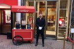 Amsterdam 4 december 2021
Cartier winkel in kerststijl op de PC Hooftstraat