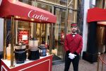 Amsterdam 4 december 2021
Cartier winkel in kerststijl op de PC Hooftstraat