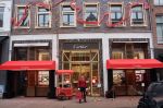 Amsterdam 4 december 2021
Cartier winkel in kerststijl op de PC Hooftstraat