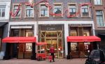 Amsterdam 4 december 2021
Cartier winkel in kerststijl op de PC Hooftstraat