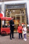 Amsterdam 4 december 2021
Cartier winkel in kerststijl op de PC Hooftstraat