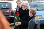 Emmeloord 10 december 2021
Begrafenis Arie Ribbens .Aanwezig zijn vrouw Cea Ribbens zijn dochter met gezin en oa Bonnie St Claire en Jacques Herb met zijn vrouw . De man van Bonnie Anne Jan Jongbloed verzorgt de uitvaart.