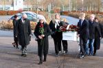 Emmeloord 10 december 2021
Begrafenis Arie Ribbens .Aanwezig zijn vrouw Cea Ribbens zijn dochter met gezin en oa Bonnie St Claire en Jacques Herb met zijn vrouw . De man van Bonnie Anne Jan Jongbloed verzorgt de uitvaart.