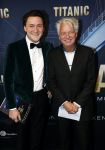 Almere 21 november 2021
Premiere van musical the Titanic in schouwburg Almere. Dick Beijer met zoon