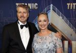 Almere 21 november 2021
Premiere van musical the Titanic in schouwburg Almere. Ellen evers met haar man