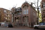 Amsterdam 23 november 2021
De verbouwing van het huis van Gigi ravelli en haar man Roger Hodenius is eibdelijk klaar . De verbouwing heeft bijna 4 jaar geduurd.