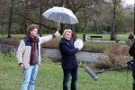 Amsterdam 3 december 2021
Anouk Smulders heeft opnames voor SBS6 programma inzake het KWF . Hans Klok heeft lampion bij voor zijn overleden assistente Nathalie Hoop.