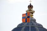 Den Haag 7 december 2021
Prinses Amalia is vandaag 18 jaar oud geworden . Prinses Amalia is met haar moeder Koningin Maxima wezen winkelen . Het vaandel op Huis ten Bosch