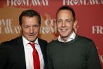 Rotterdam 18 november 2021
Premiere Come from away in het nieuwe Luxor theater.
John de Bever met partner Kees