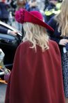 Den Haag 8 december 2021
Prinses Amalia arriveert voor de buitengewone vergadering van de Raad van State. Naast de prinses waren ook koning Willem Alexander en koningin Maxima bij de buitengewone vergadering aanwezig.
Na de vergadering ging Amalia in de tuin een boom planten.