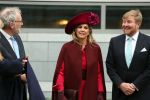 Den Haag 8 december 2021
Prinses Amalia arriveert voor de buitengewone vergadering van de Raad van State. Naast de prinses waren ook koning Willem Alexander en koningin Maxima bij de buitengewone vergadering aanwezig.
Na de vergadering ging Amalia in de tuin een boom planten.
